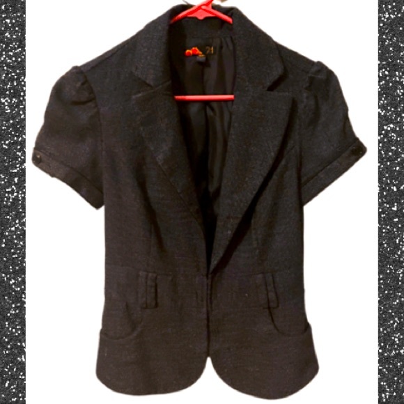 Cinch short sleeve Blazer - Picture 1 of 4